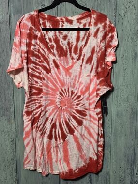 Torrid Rose Tie Dye Short Sleeve Pocket Tee